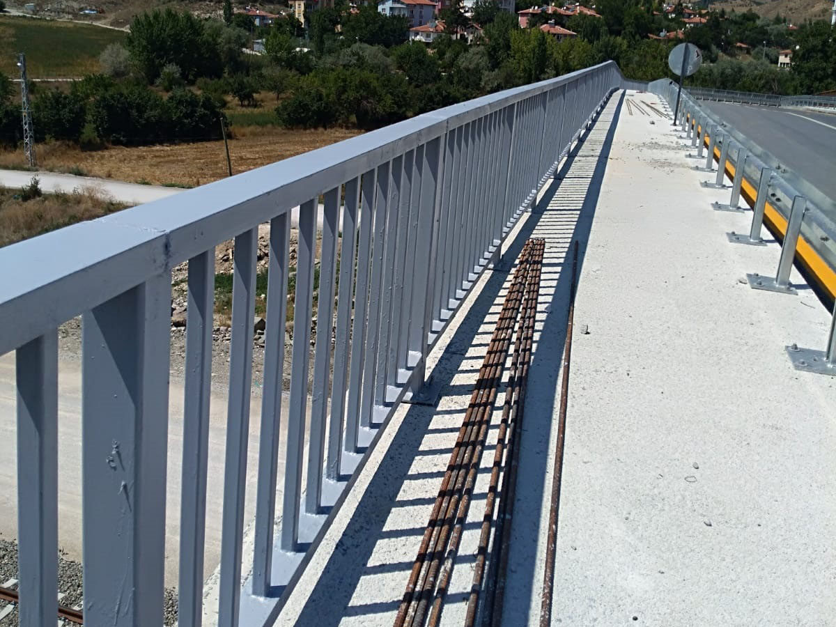 Kamu ve Özel Projeler İçin Yaya Korkuluk Çözümleri